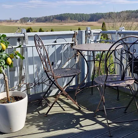 Adebar Apartment
