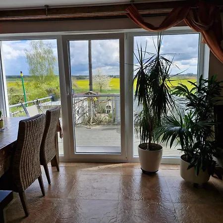 Apartment Adebar
